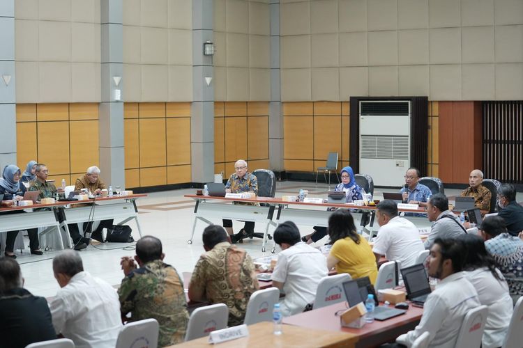 Badan Pengatur Hilir Minyak dan Gas Bumi (BPH Migas) menggelar acara Public Hearing di Bandung, Jawa Barat (Jabar), Selasa (3/9/2024). 