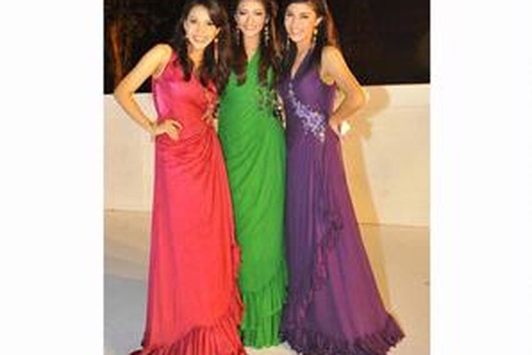 Tiga besar Bintang Pantene 2011, Kenya Nindia Elsa (18, Jakarta), Rina Mariana (22, Bandung), Yesica Amami (23, Surabaya).