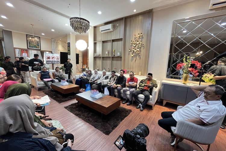 Dijanjikan Berangkat Haji, 15 Pedagang Pasar Wonokromo Diduga Tertipu Rp 2 Miliar