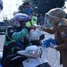 Imbau Warga Tetap di Rumah, Pemkot Palembang Bagikan Sembako dan Masker
