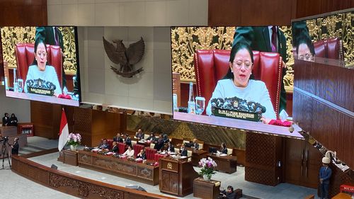 Tutup Masa Sidang DPR dengan Pantun, Puan Ingatkan soal Janji jika Terpilih Kembali