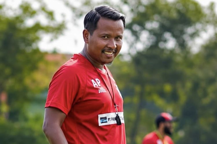 Tampil Mengecewakan di 2 Laga Awal, Persipura Pecat Pelatih Andri Ramawi