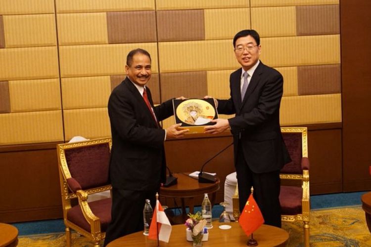 Menpar Arief Yahya menjalin kerja sama dengan China National Tourism Administration (CNTA) Du Jiang di sela kegiatan Asean Tourism Forum (ATF 2018), Kamis (25/1/2018).