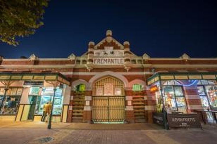 Beranjak 30 menit dari Perth, Anda bisa “menembus lorong waktu” ke pelabuhan abad ke-19 di kota Fremantle. Temukan cerita pelayaran hingga pelarian para pemberontak di Western Australia Maritime Museum, Fremantle Prison, Arts Centre, dan Old Courthouse. 