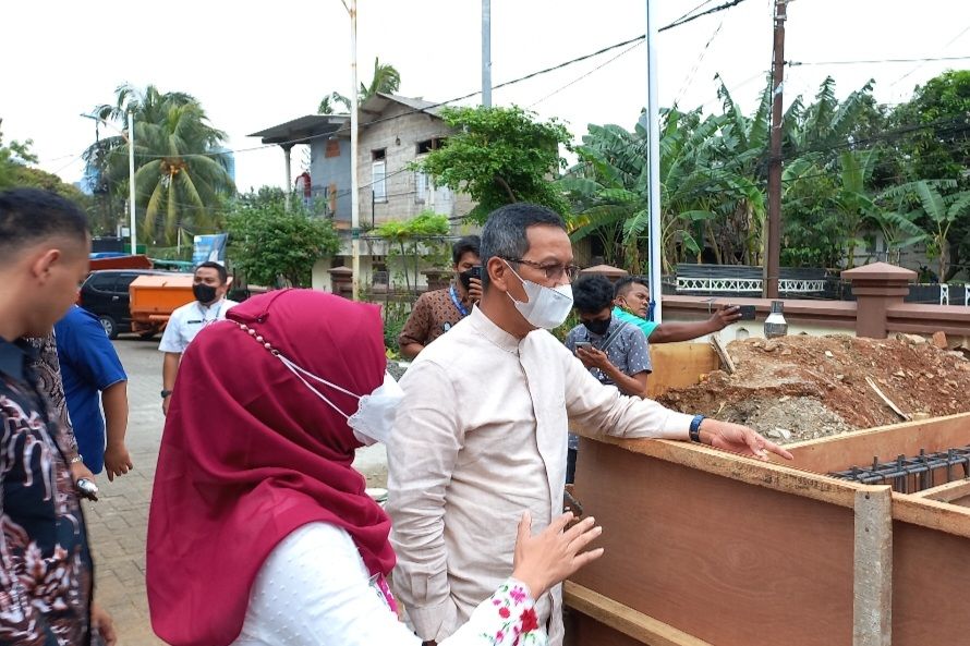 Tiru Jokowi-Ahok, Heru Budi Mulai Blusukan ke Kantor Kelurahan hingga Waduk