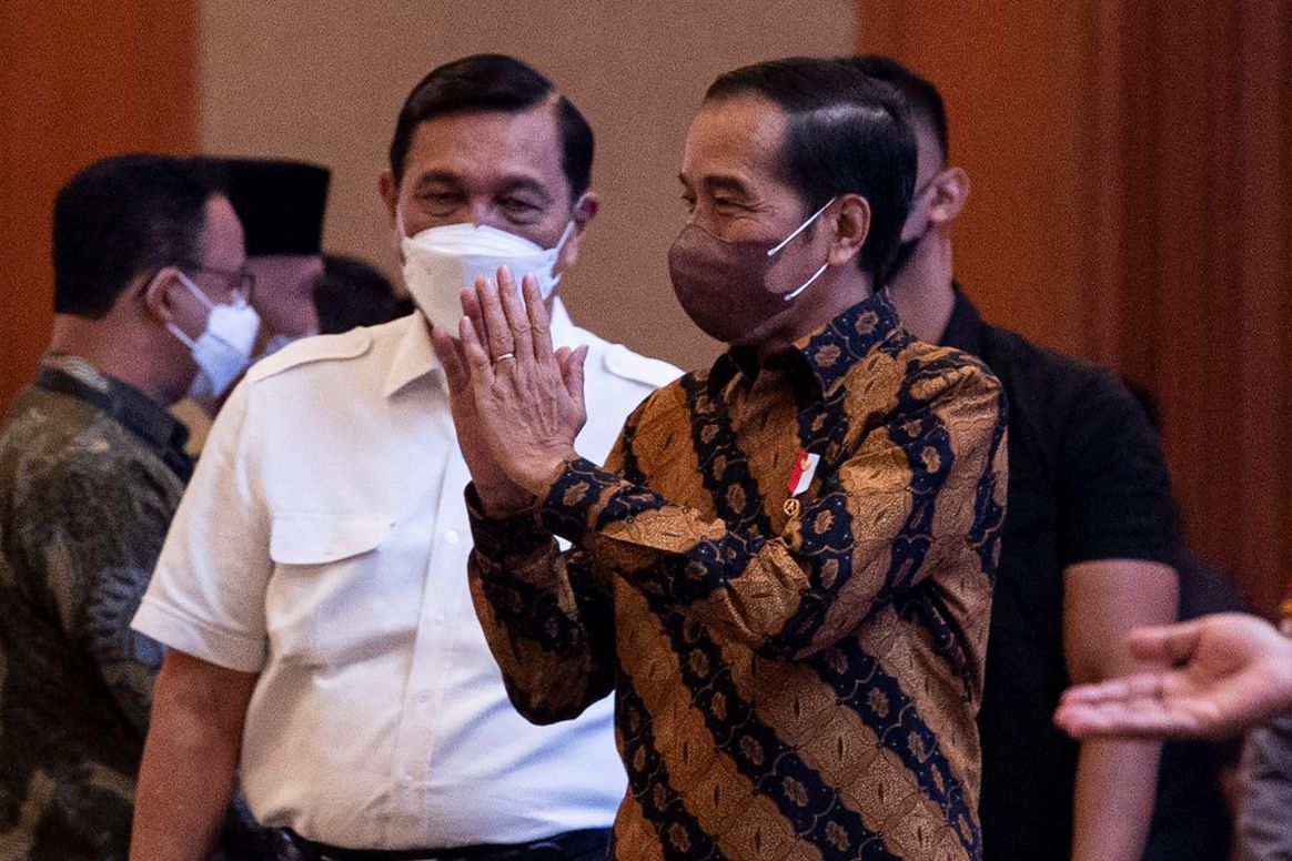 Berbagai Urusan yang Dipercayakan Jokowi ke Luhut, soal Covid hingga Minyak Goreng 