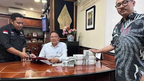 Kejagung Kembali Sita Uang 619.000 Dollar AS dari Anggota BPK Achsanul, Totalnya Kini Rp 40 Miliar