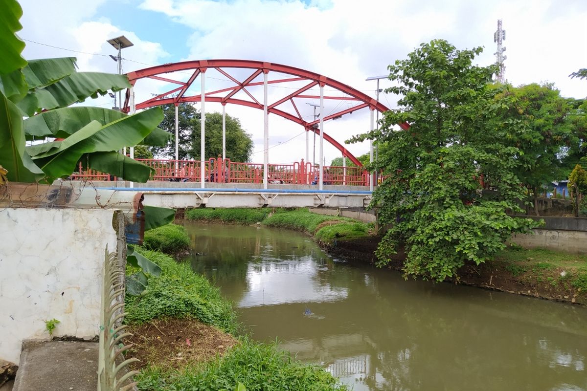 Kali Angke yang melewati Pondok Bahar, Karang Tengah, Tangerang kerap menjadi penyebab banjir saat musim hujan tiba.