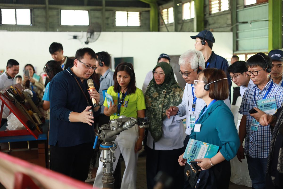 Lewat program sharing knowledge, para peserta diajak memahami teknologi, seperti Gun Sprinkler Bravo 1, jaringan irigasi air tanah, dan irigasi ramah ikan yang efektif dalam meningkatkan produktivitas lahan kering.