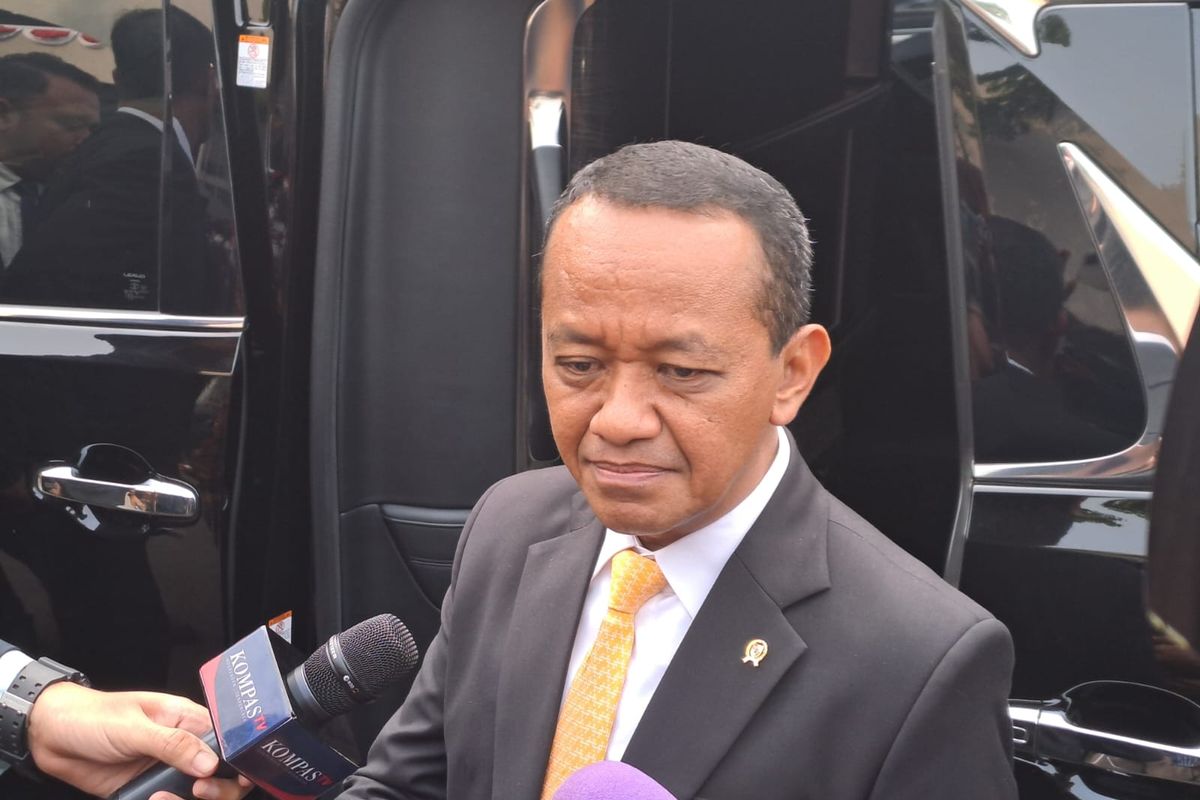 Menteri Investasi Bahlil Lahadalia saat ditemui di Gedung DPR, Senayan, Jakarta, Jumat (16/8/2024). 