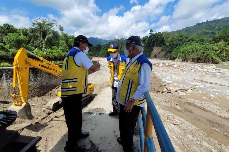 Kementerian PUPR mengambil beberapa upaya penanganan bencana banjir bandang di Desa Torue, Kabupaten Parigi Moutong, Sulawesi Tengah (Sulteng).