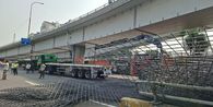 Besi 30 Ton Jatuh dari Flyover Tomang, Lalin Jalan S Parman Disterilkan