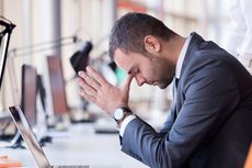 8 Cara Mengatasi Stres saat Kembali Bekerja di Kantor