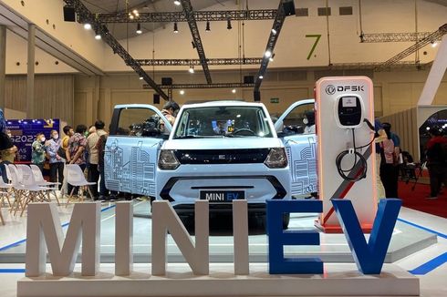 DFSK Mini EV Goda Pengunjung GIIAS 2022 