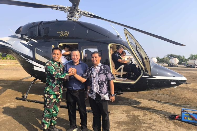 Heboh Helikopter Mendarat di Lapangan Desa Indramayu, Bawa Rombongan Investor Asing