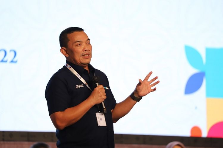 Direktur Human Capital BRI Agus Winardono saat memaparkan Respectful Workplace Policy (RWP) dalam acara webinar RWP di BRILiaN Center, Jakarta, Rabu (7/6/2023).