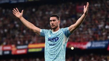 Gagal Datangkan Mateta, AC Milan Pilih Moise Kean atau Dusan Vlahovic