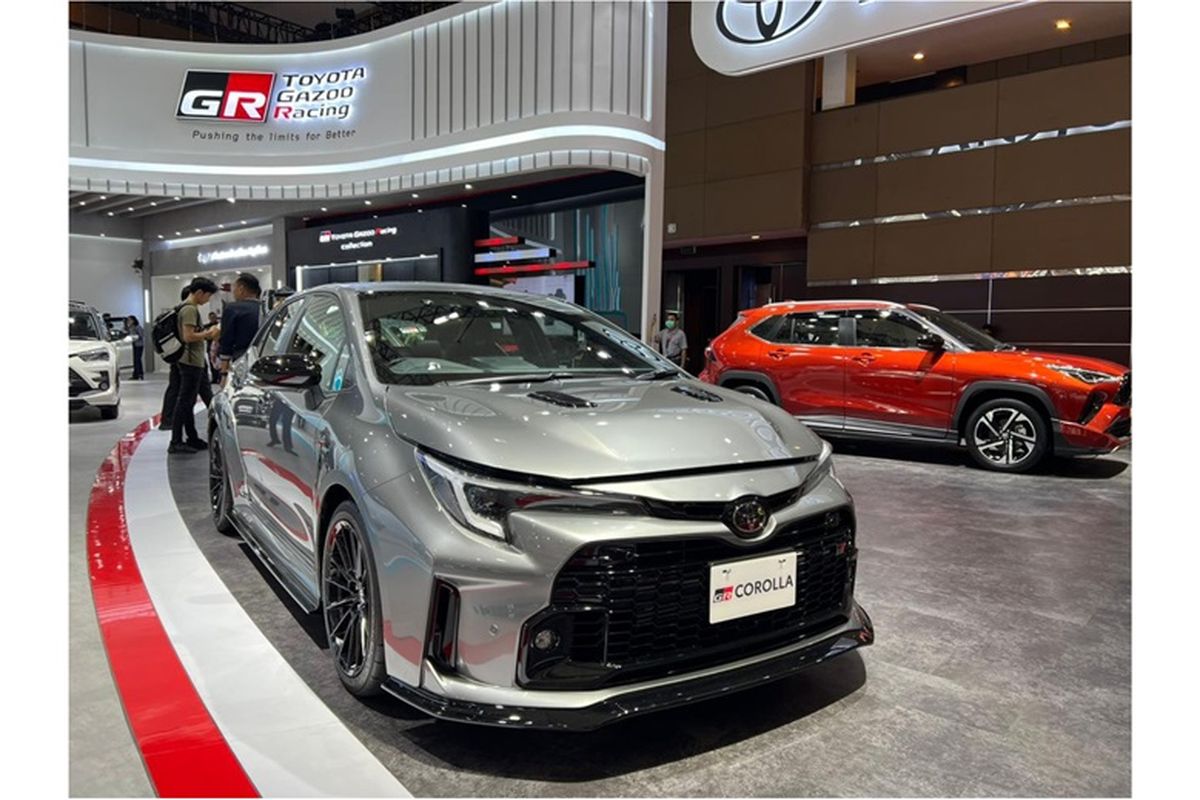 Produk kendaraan terbaru dari Toyota Gazoo Racing (TGR), GR Corolla, resmi diperkenalkan pada ajang Indonesia International Motor Show (IIMS) 2024 di JIExpo Kemayoran, Jakarta Utara.