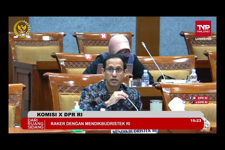 Mendikbud Ristek Nadiem Makarim saat Raket dengan Komisi X DPR RI, K