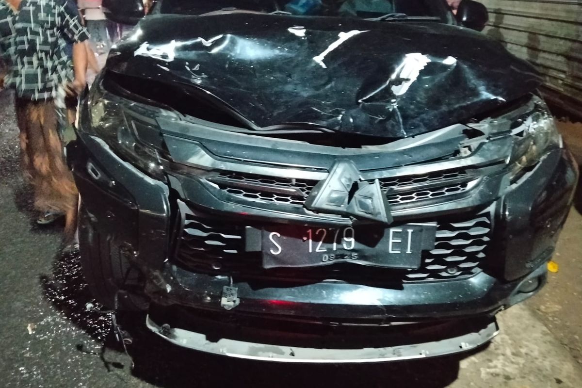 Mobil Pajero yang mengalami kecelakaan di Sampang