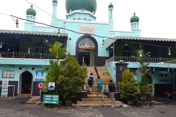 Masjid Syuhada saat Ramadhan kali ini sediakan menu Nusantara untuk takjil, Kamis (23/3/2023)
