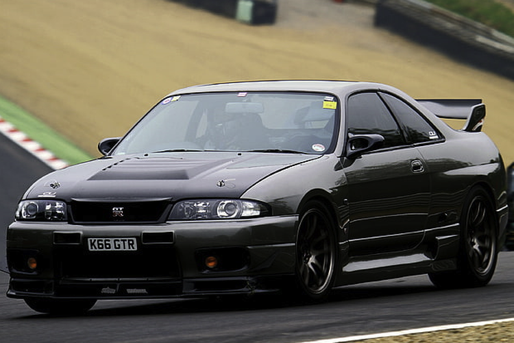 Skyline GT-R R33