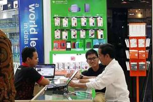 Rangkaian Foto Jokowi Belanja di Pusat Komputer Mangga Dua