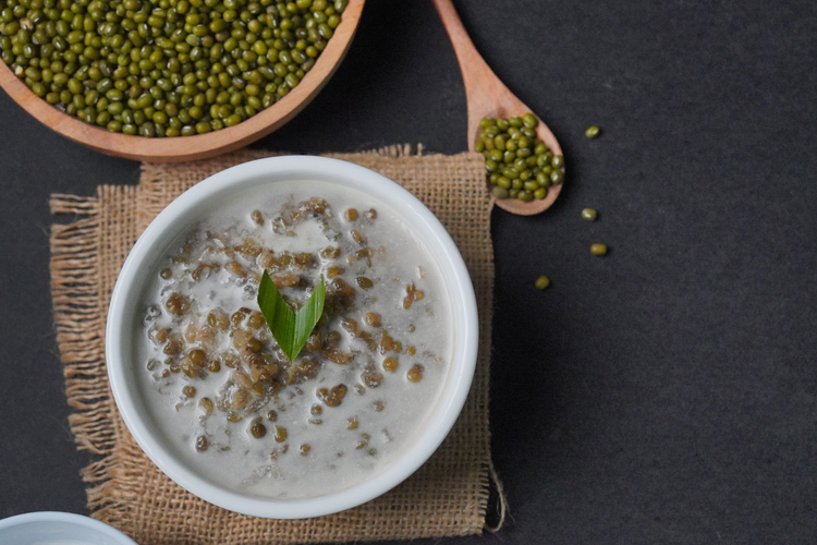 Tips Masak Bubur Kacang Hijau Empuk, Hemat Gas