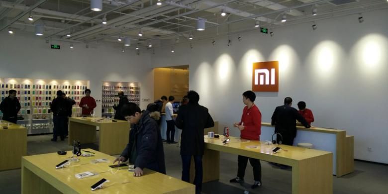 Mi Home, toko aksesoris dan experience center untuk mencoba berbagai gadget dan perangkat elektronik buatan Xiaomi di Beijing.