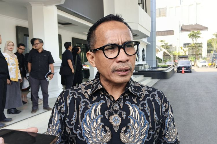 Pengeroyokan Siswa SMKN Cirebon, Disdik Jabar Siapkan Opsi Barak Militer untuk Pelaku