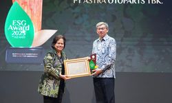 Astra Otopart Raih ESG Award dari Yayasan KEHATI