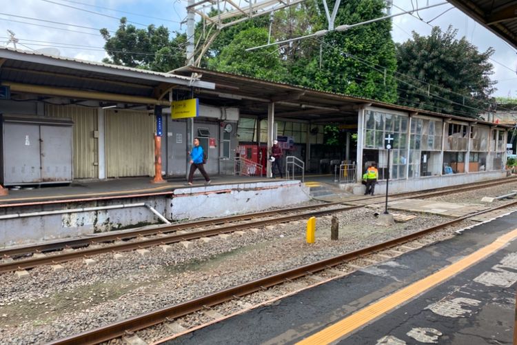KAI akan menggabung Stasiun Karet dan Stasiun BNI City. Ini alasan yang disampaikan oleh Direktur Utama KAI Bobby Rasyidin.