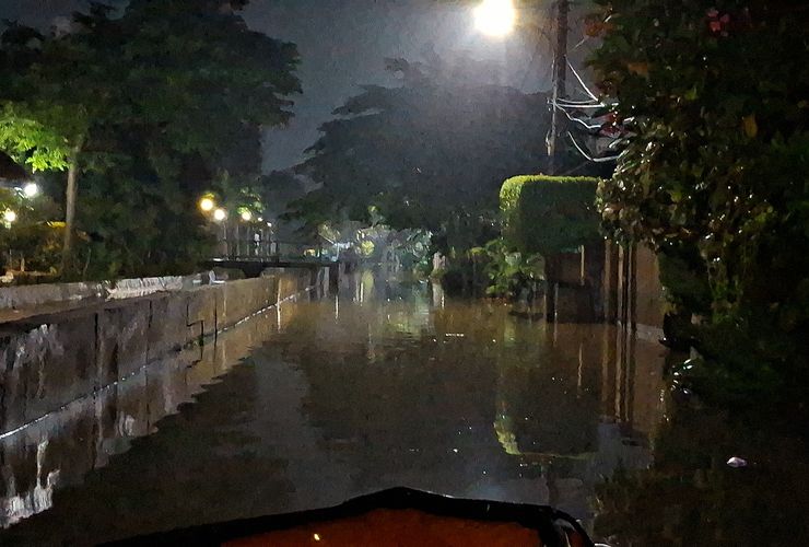 Warga Pamulang Tak Mengungsi meski Kebanjiran: Biasanya Tengah Malam Sudah Surut