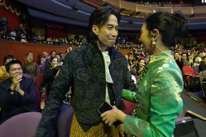 Menang FFI Ditemani Vidi Aldiano, Sheila Dara: Terima Kasih Suami Saya Selamanya