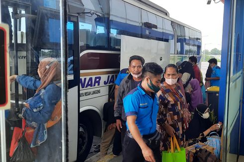 Arus Balik, Ribuan Penumpang Bus Tiba di Pulo Gebang Awal Pekan Ini
