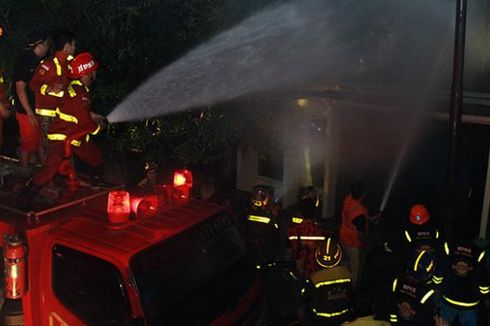 Mobil Pemadam Kebakaran Berkecepatan 80 Km Per Jam Tabrak Warga hingga Terpental dan Tewas