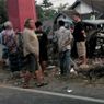 Pikap dari Blora Tertabrak Kereta di Pelintasan Tanpa Palang Pintu, Sopir Tewas
