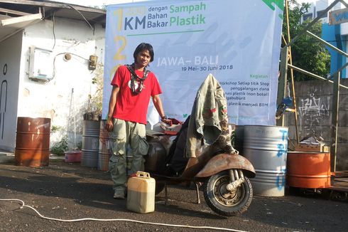 Pakai Vespa Ber-BBM Sampah Plastik, Pria Ini Siap Jelajahi Jawa-Bali