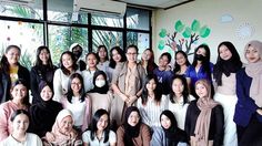 Waktu Tunggu Nol Bulan, Lulusan Prodi PGSD PresUniv Tepis Stigma Karier Guru Tidak Sejahtera