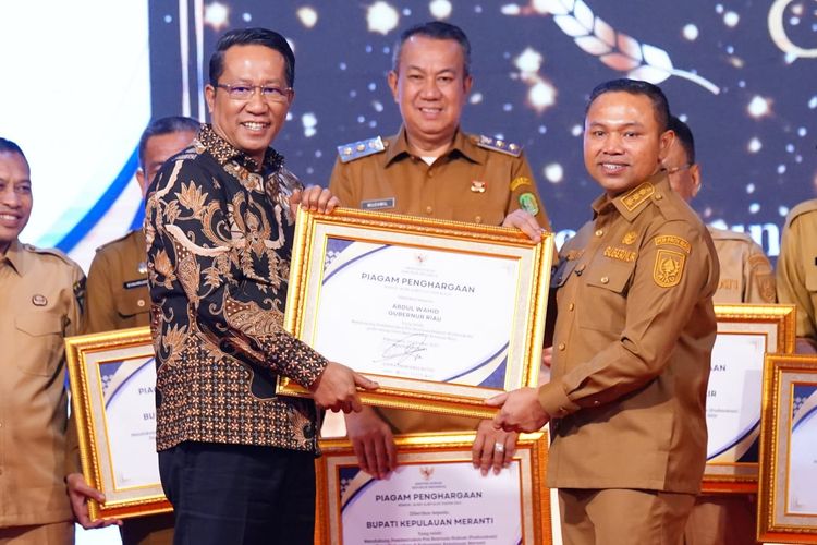 Pemprov Riau Hadirkan Posbankum di Tiap Desa, Menhum: Sengketa Hukum Bisa Diselesaikan Tanpa ke Pengadilan