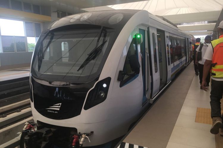 Light Rail Transit (LRT) di Bandara Sultan Mahmud Badaruddin II.