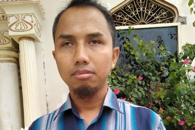 Fidi Adi Rukmana seorang penyandang disabilitas Tunanetra, lolos sebagai CPNS di jajaran Kementrian Agama Wilayah Aceh. 