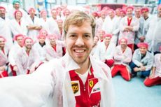 Vettel Catat Waktu Tercepat