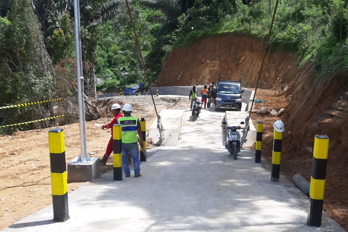 Jembatan gantung untuk konektivitas Palopo-Toraja, Sulawesi Selatan.