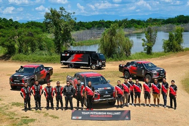 Tim Mitsubishi Ralliart yang akan mengikuti Asia Cross Country Rally 2022