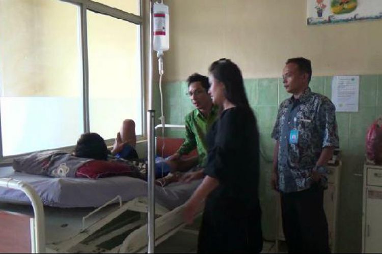 Siswa SMP 10 Pangkal Pinang Kepulauan Bangka Belitung yang diduga korban penganiayaan guru dirawat di RSUD Depati Hamzah Pangkal Pinang.