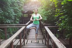 Yoga Bantu Menurunkan Berat Badan, Begini Caranya