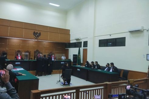 Jaksa Minta Hakim Tolak Eksepsi Nikita Mirzani dan Lanjutkan Persidangan