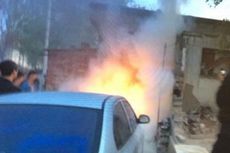 Rumahnya Mau Dibongkar Pemerintah, Ayah dan Anak Lempar Bom Molotov