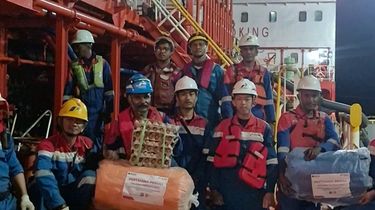 Akses Darat Terkendala, Pertamina Kirim Bantuan untuk Korban Gempa di Reo Lewat Jalur Laut